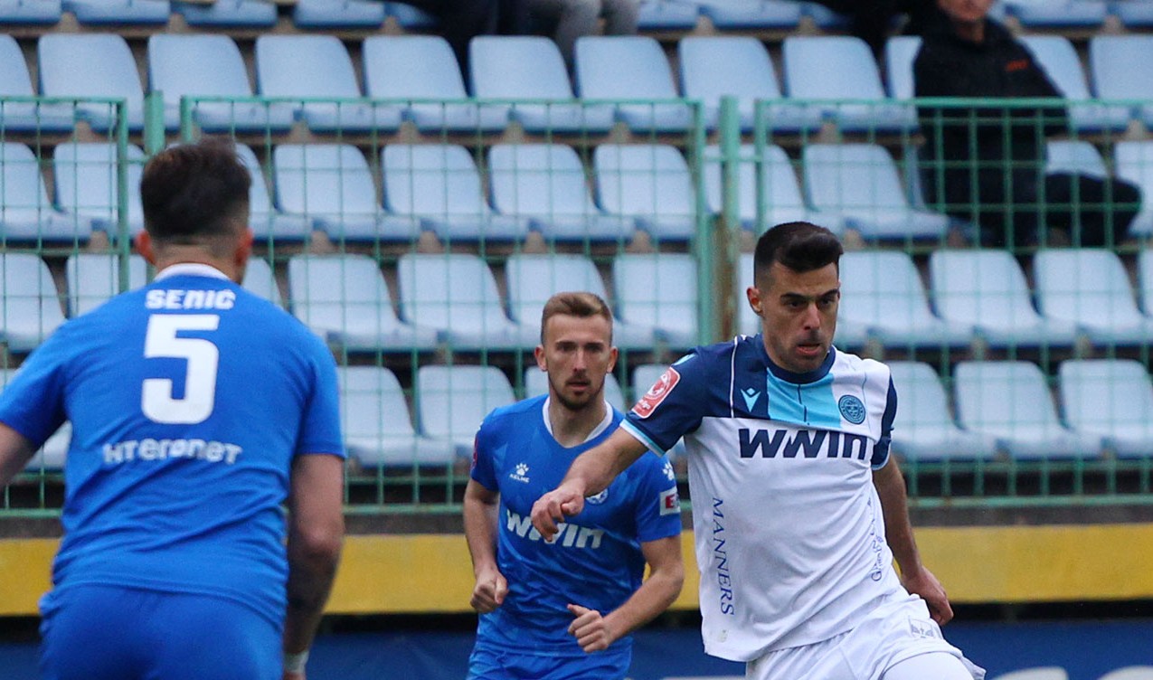 Policija tukla Manijake, stadion orio 'gazi balije': Delegat ostao nijem!